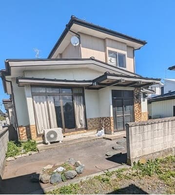 八戸市大字湊町字穴畑 / 350万円 / 4DK