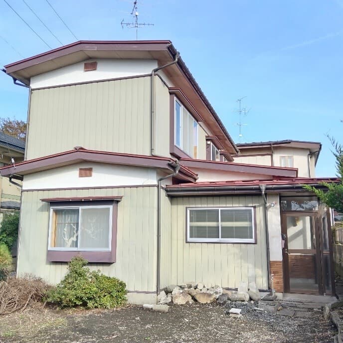 八戸市大字大久保字西ノ平 / 300万円 / 5LDK+