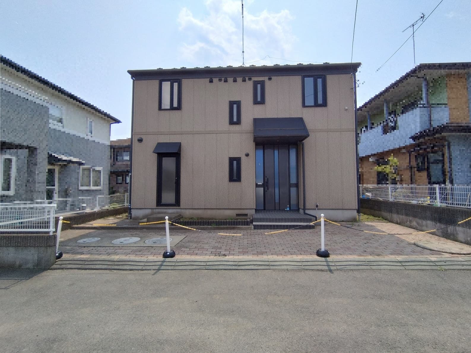 八戸市大字糠塚字五郎兵衛前 / 1700万円 / 4LDK
