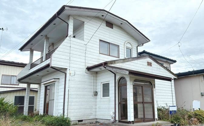 八戸市大字尻内町字尻内河原 / 600万円 / 4DK
